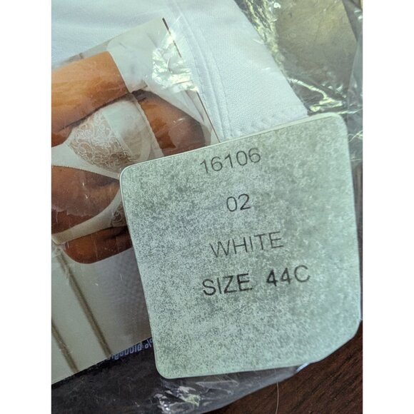 Glamorise Magic Lift Support Bra Size 44C White New - Picture 5 of 5